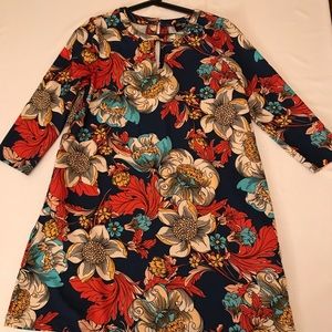 Fun, flirty flower retro dress!